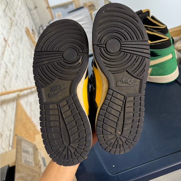 Low dunks - Picture 3 of 3